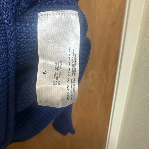 Blue‎ Textured Knit Crewneck Sweater - Picture 4 of 6